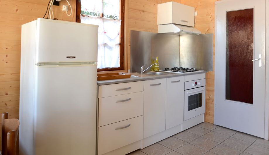Cuisine équipée chalet en bois